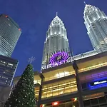 A Lux & Spacious Apt For 4 In Klcc