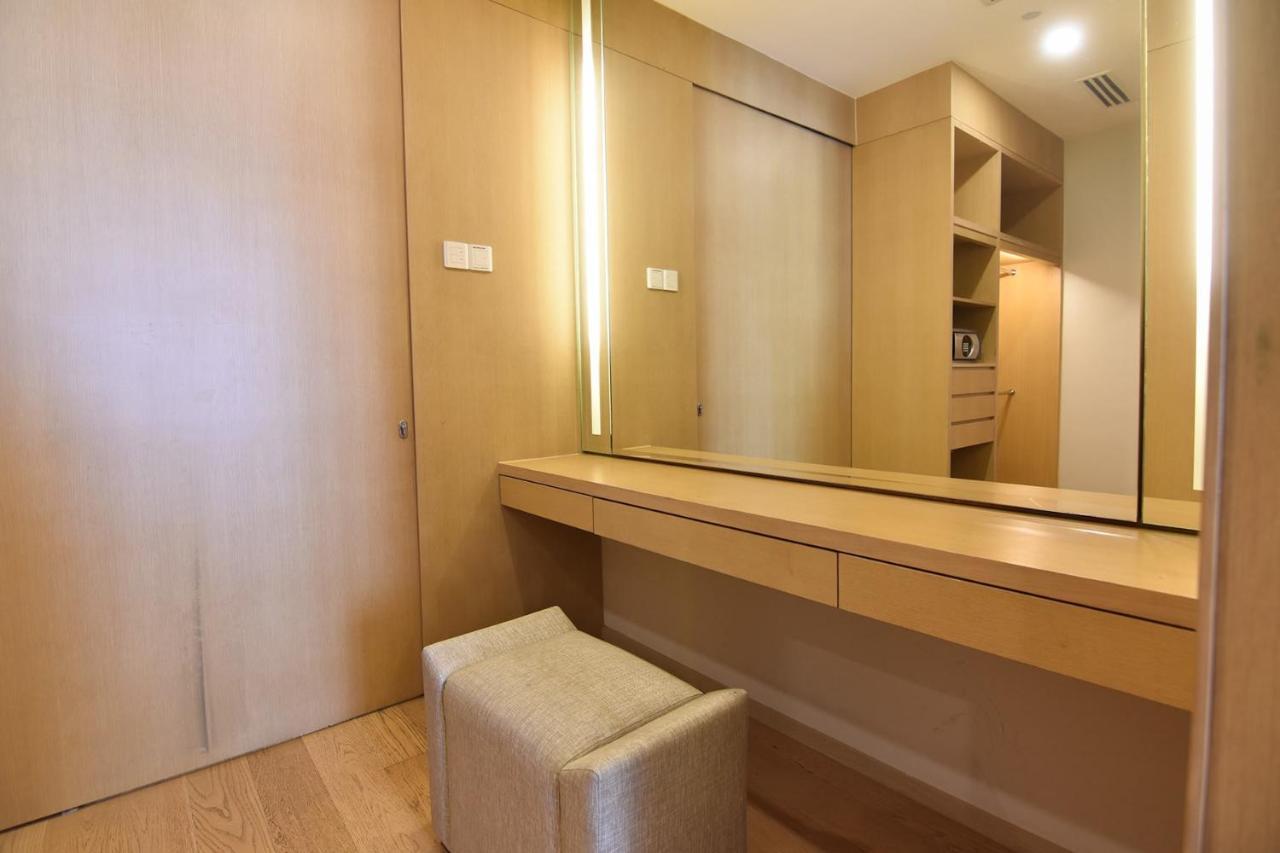 A Lux & Spacious Apt For 4 In Klcc