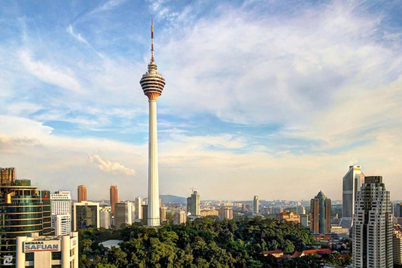 A Lux & Spacious Apt For 4 In Klcc *